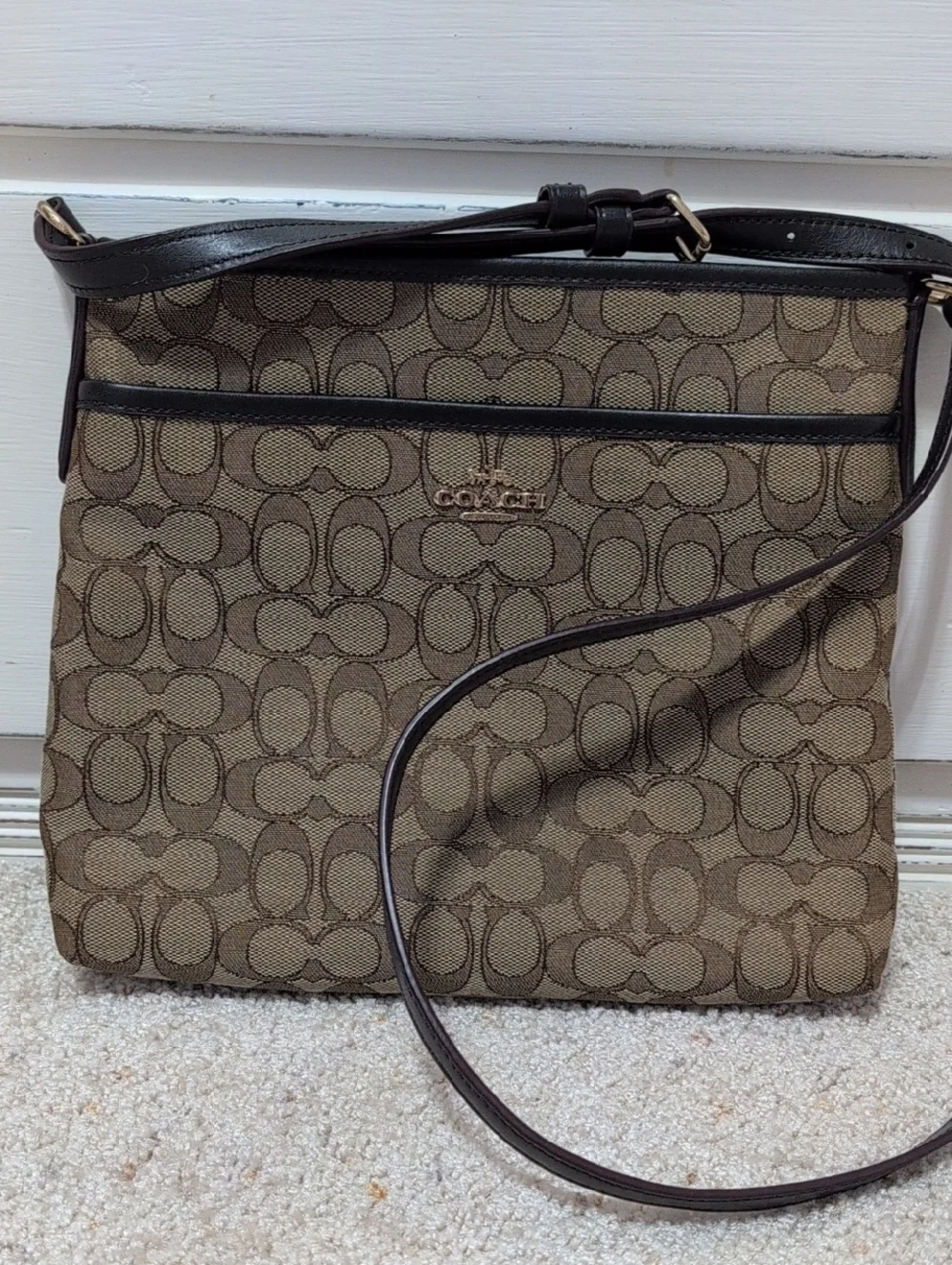 Coach Large Signature CC Outline Shoulder Crossbody File Bag Khaki/Mahogany - Picture 1 of 5